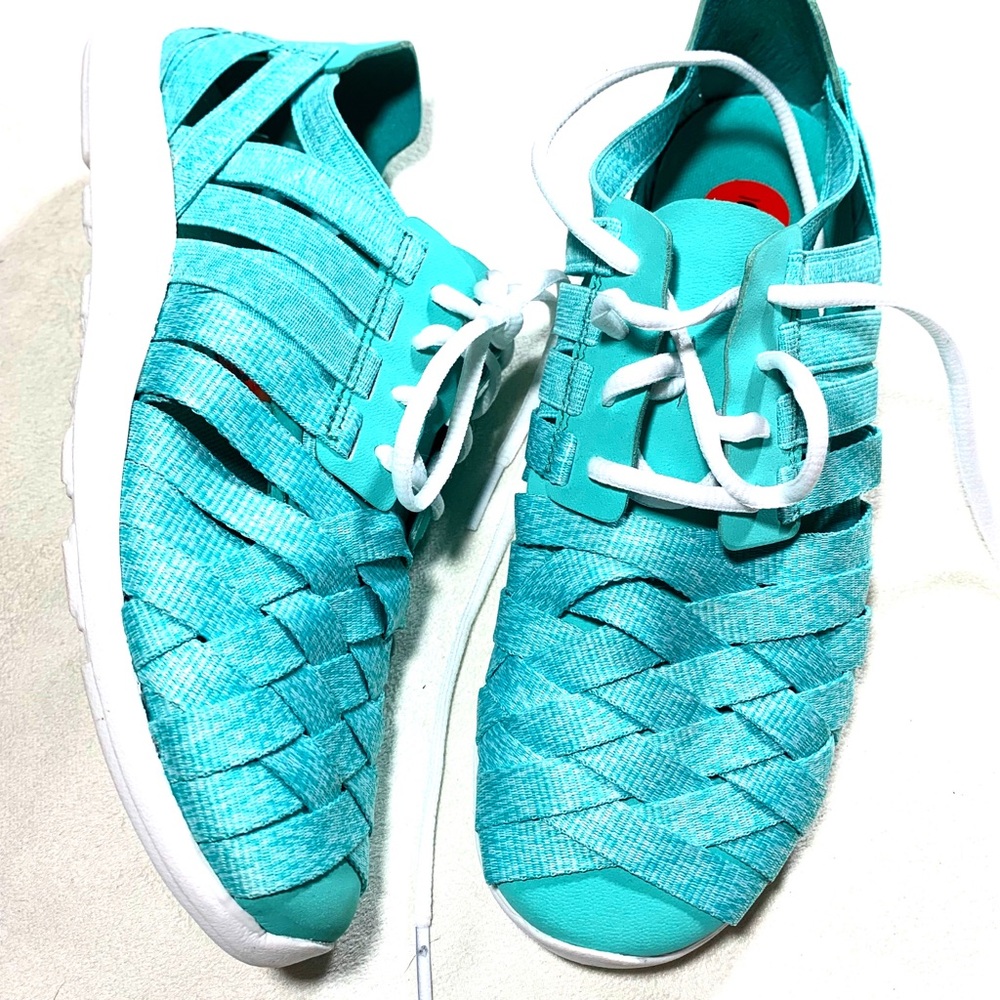 Merrell Atlantis Sneaker Size 6 NWOB